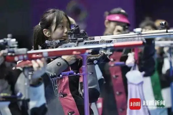 篮球教练如何为不同年龄段的球员制定战术训练方案?_2